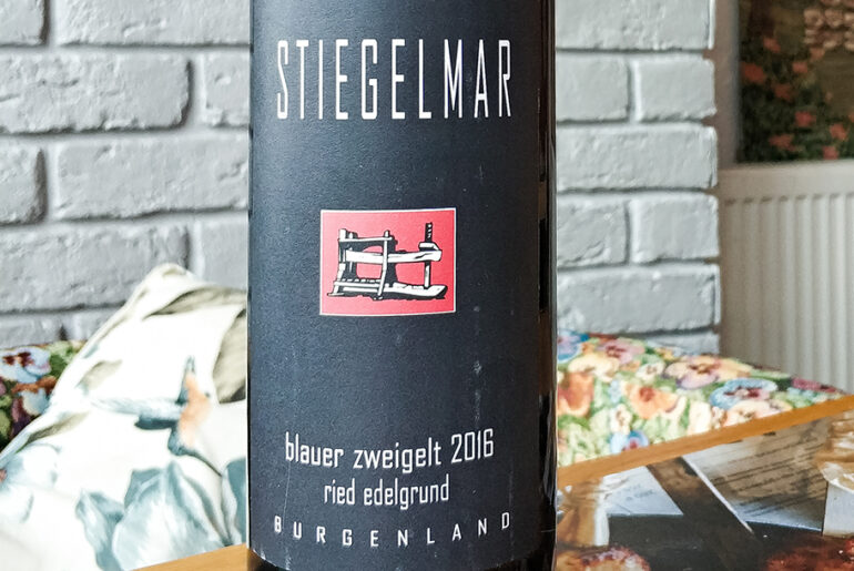 Обзор и дегустация Stiegelmar Blauer Zweigelt Edelgrund Burgenland 2016