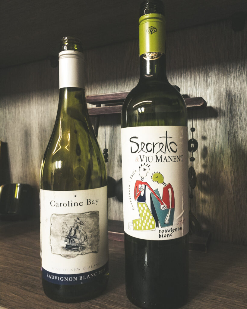 Caroline Bay, Sauvignon Blanc vs Viu Manent Secreto Sauvignon Blanc