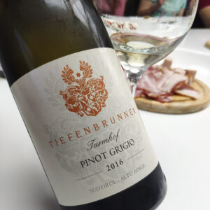 Отзыв на вино Tiefenbrunner Pinot Grigio Castel Turmhof 2017
